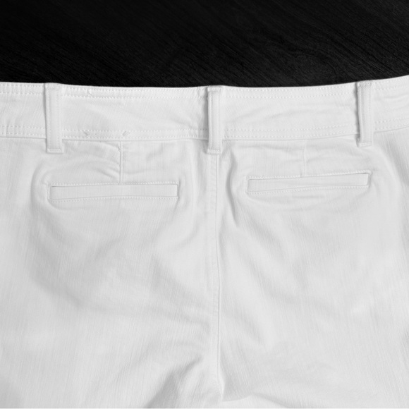Talbots Crisp White Flare Leg Jeans -Size 12P - Picture 3 of 10